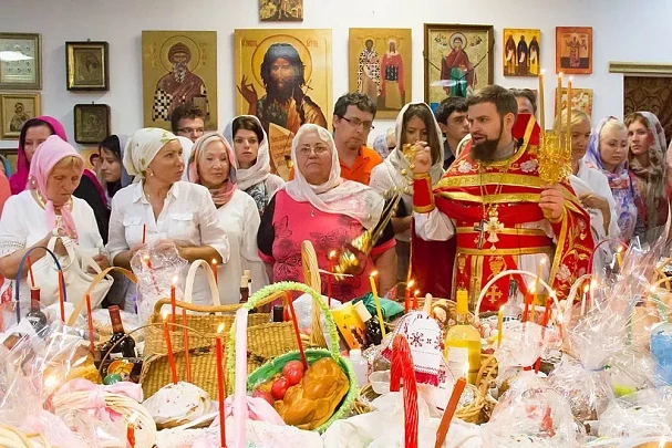 Ночная Встреча Пасхи в Годеново Воскресение Христово - заказать паломнические поездки, экскурсии и туры из Москвы: паломнический центр Годеново-Тур