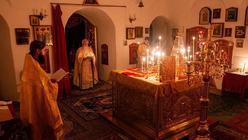Ночная божественная литургия в Годеново_4